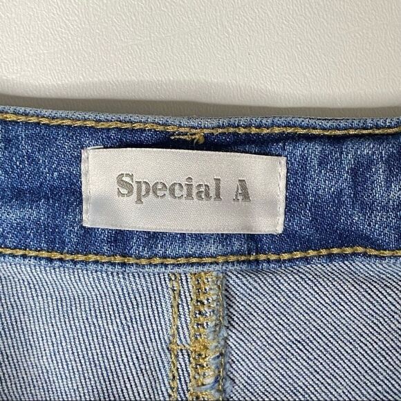 Special A | NWT Special A High Rise Jeans * Raw Hem * - Picture 6 of 9